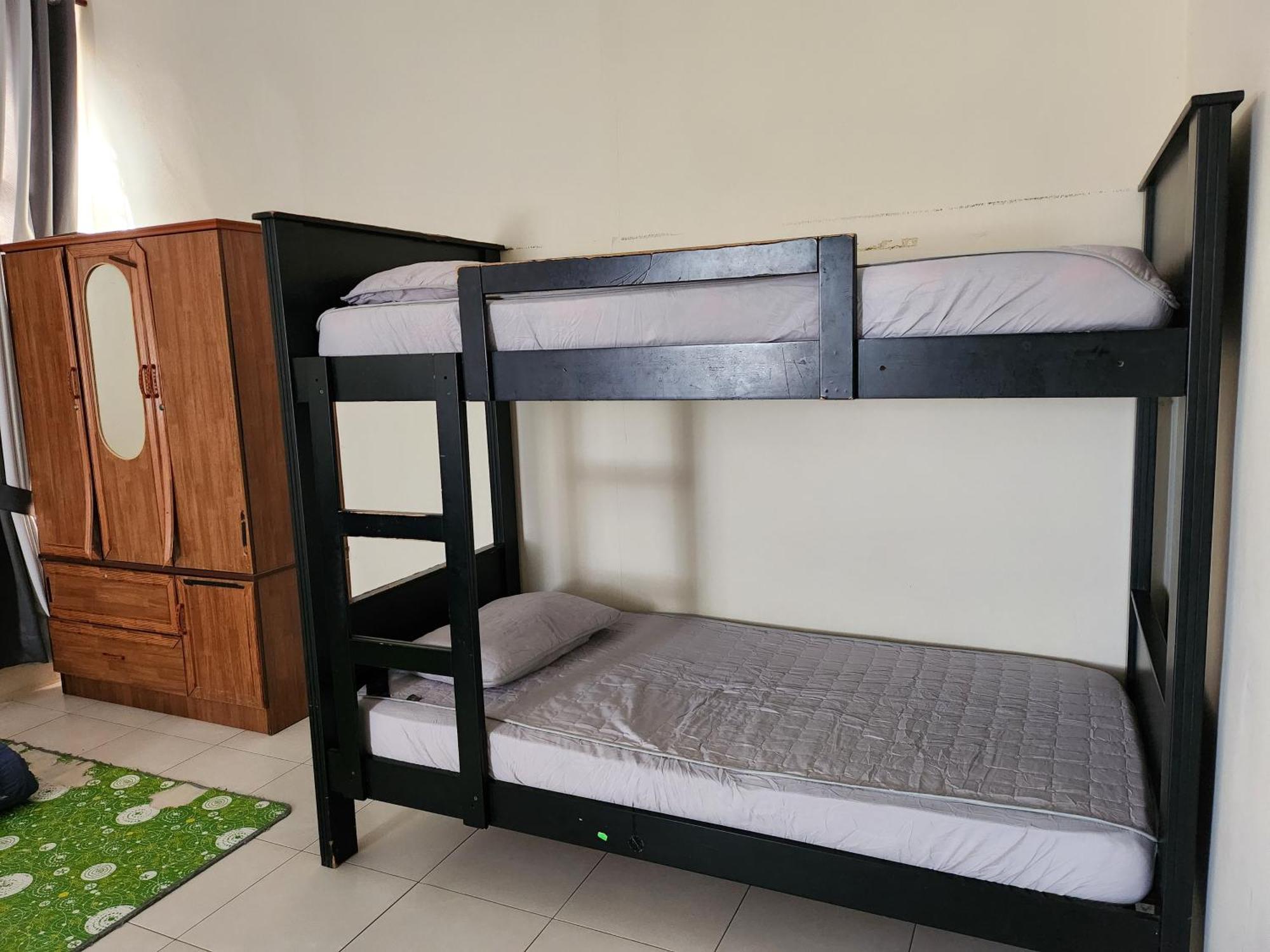 Ct Seraya Homestay  Canglun Luaran gambar