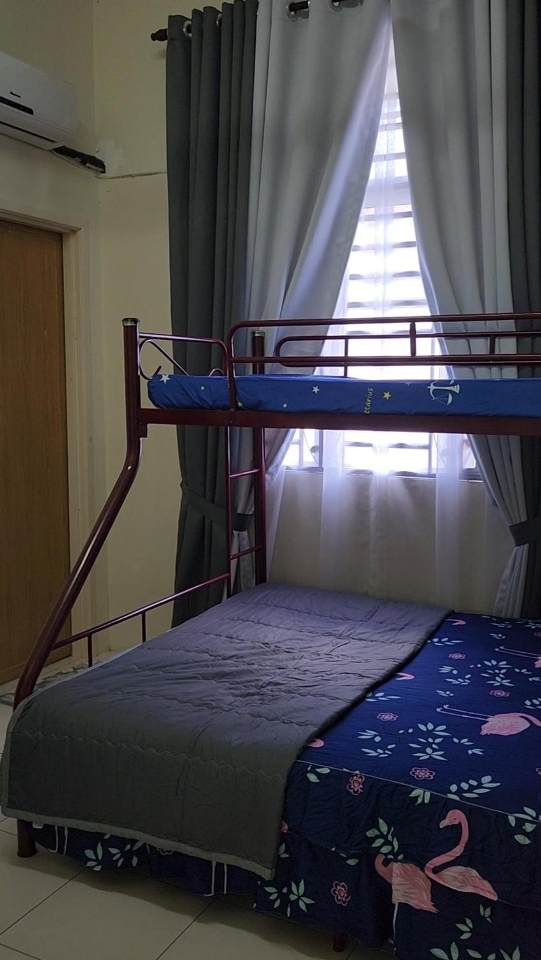 Ct Seraya Homestay  Canglun Luaran gambar