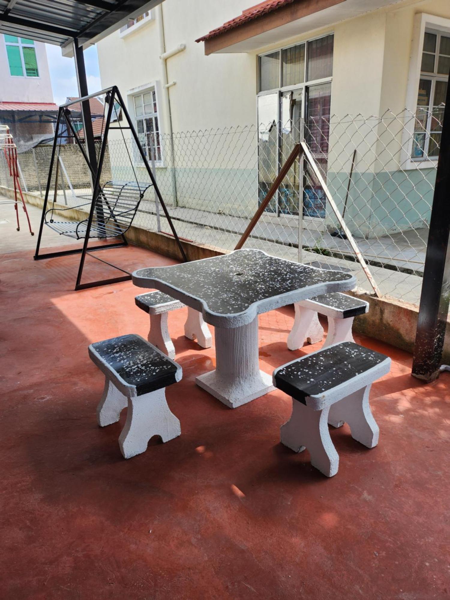 Ct Seraya Homestay  Canglun Luaran gambar